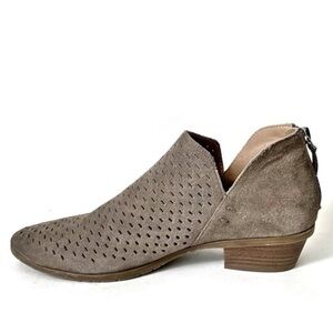 Kenneth Cole Booties